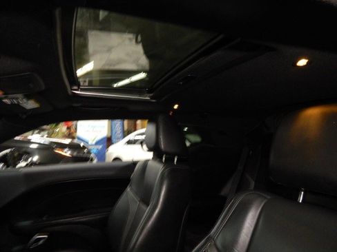 Used 2017 Dodge Challenger SXT Plus image 31