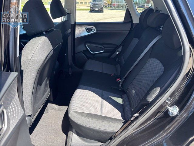 Used 2025 Kia Soul LX w/ LX Technology Package FWD image 10