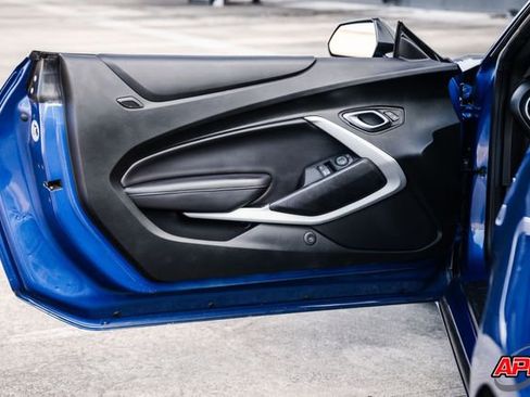 Used 2019 Chevrolet Camaro SS image 62