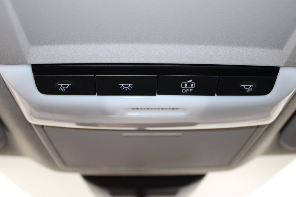 Used 2025 Nissan Sentra SV FWD image 47