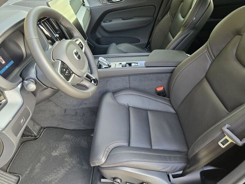 New 2026 Volvo XC60 B5 Ultra w/ Protection Package Premier image 15