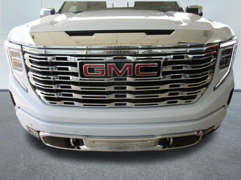 New 2026 GMC Sierra 1500 Denali w/ Denali Reserve Package AWD/4WD image 32