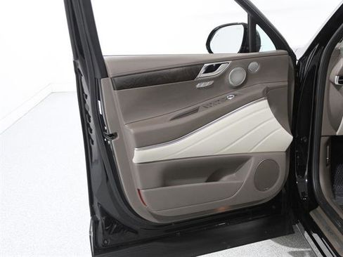 Certified 2021 Genesis GV80 2.5T w/ Prestige Package 04 image 4