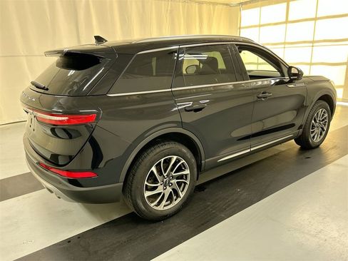 Used 2022 Lincoln Corsair AWD w/ Equipment Group 101A image 2