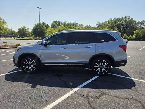 Used 2020 Honda Pilot Touring image 9