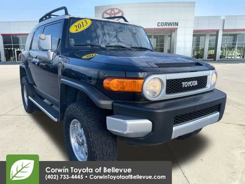Used 2013 Toyota FJ Cruiser 4WD w/ Convenience Pkg image 1