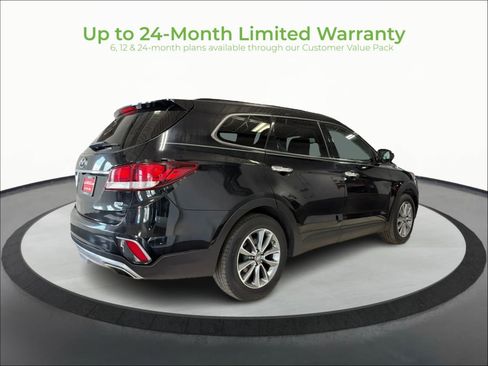 Used 2017 Hyundai Santa Fe SE AWD/4WD image 7