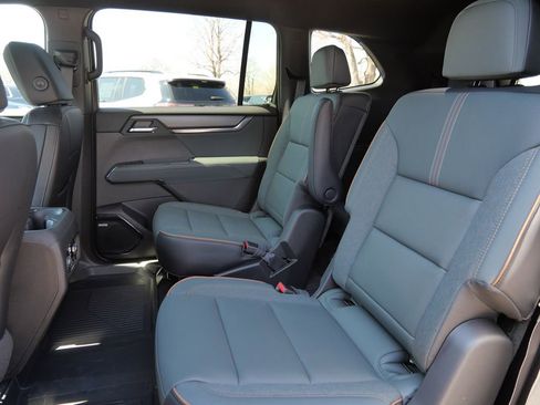 New 2026 GMC Acadia AT4 w/ Luxury Package AWD/4WD image 35
