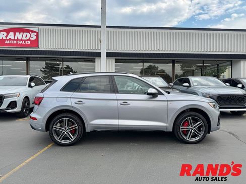 Used 2024 Audi Q5 e Premium Plus w/ Premium Plus Package AWD/4WD image 1