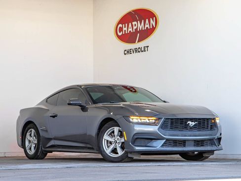 Used 2024 Ford Mustang Coupe RWD image 1
