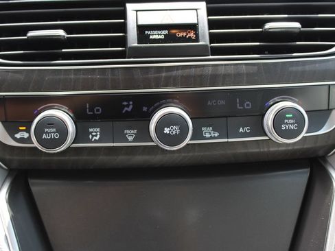 Used 2019 Honda Accord EX-L image 21