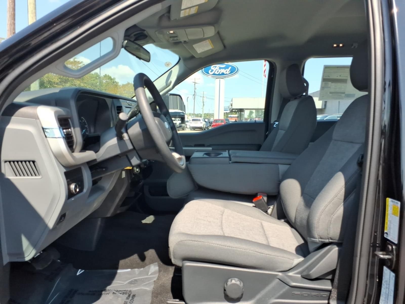 New 2026 Ford F250 XL w/ STX Appearance Package AWD/4WD image 11