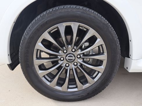 Used 2024 Nissan Armada Platinum w/ Cargo Package image 34