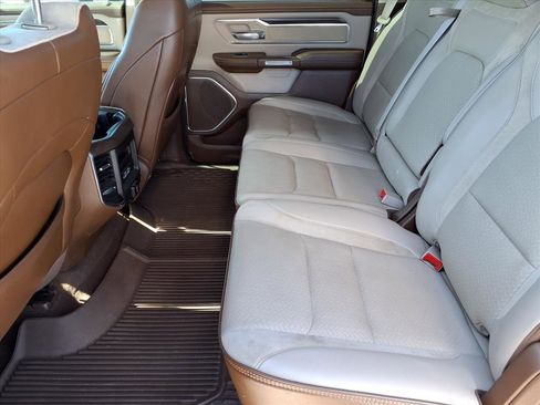 Used 2021 RAM 1500 Laramie image 11