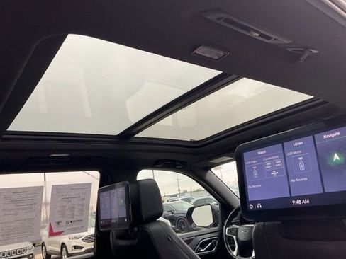 Used 2021 Chevrolet Tahoe Z71 w/ Rear Media and Nav Package image 30