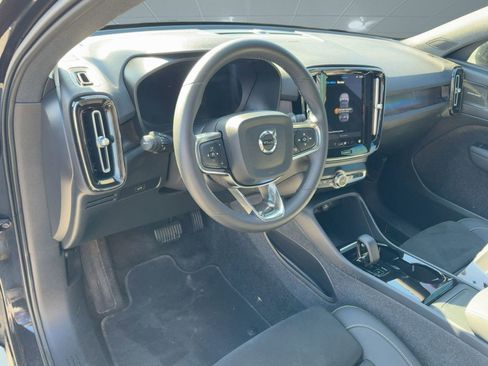 Certified 2023 Volvo C40 P8 Recharge Ultimate image 4