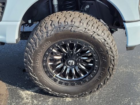 Used 2024 Ford F250 Limited w/ FX4 Off-Road Package AWD/4WD image 10