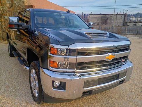 Used 2018 Chevrolet Silverado 2500 LTZ w/ Duramax Plus Package image 2