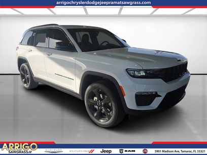New 2025 Jeep Grand Cherokee Limited w/ Black Appearance Package
