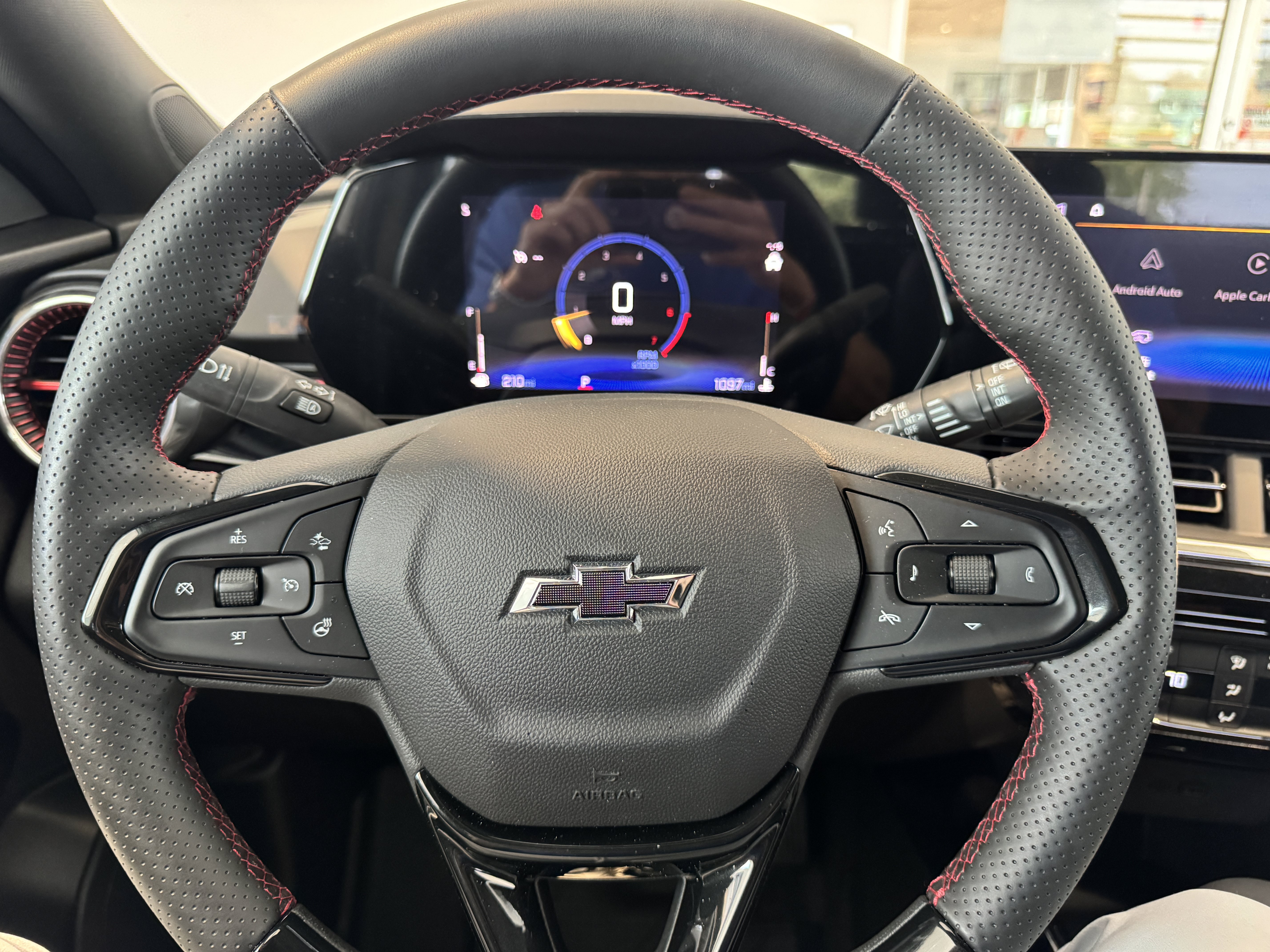 Used 2026 Chevrolet Trax RS w/ Driver Confidence Package FWD image 3