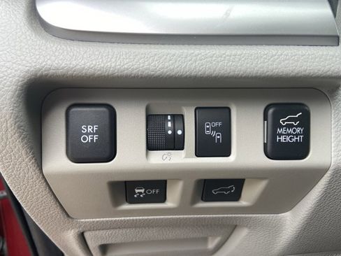 Used 2018 Subaru Forester 2.5i Premium AWD/4WD image 40