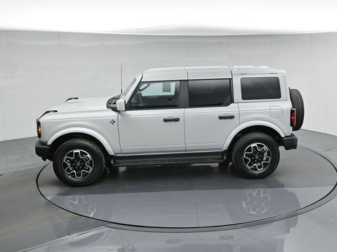 New 2026 Ford Bronco Outer Banks AWD/4WD image 39