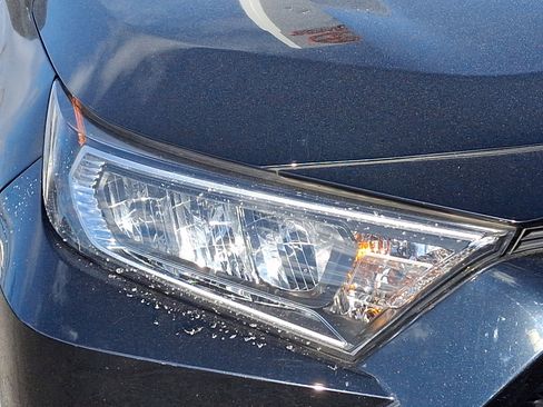 Certified 2021 Toyota RAV4 XLE image 10