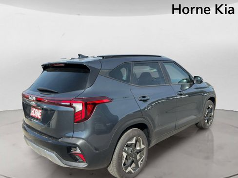 New 2026 Kia Seltos S FWD image 4