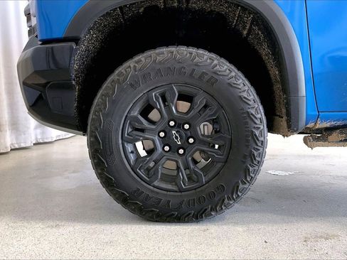 Used 2022 Chevrolet Silverado 1500 ZR2 w/ Technology Package image 6