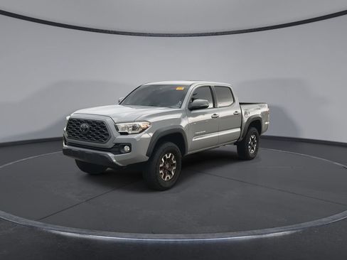 Used 2021 Toyota Tacoma TRD Off-Road RWD image 4