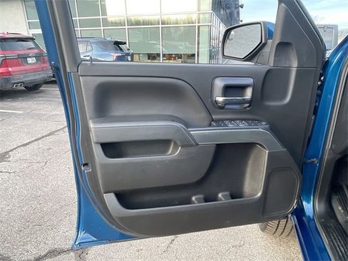 Certified 2019 Chevrolet Silverado 2500 LT w/ LT Convenience Package image 20