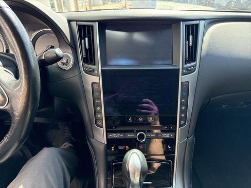 Used 2017 INFINITI Q50 Sport AWD/4WD image 19