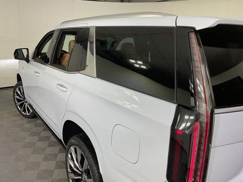 New 2026 Cadillac Escalade Luxury w/ Touring Package image 33