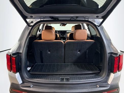 Used 2021 Kia Sorento SX Prestige image 21