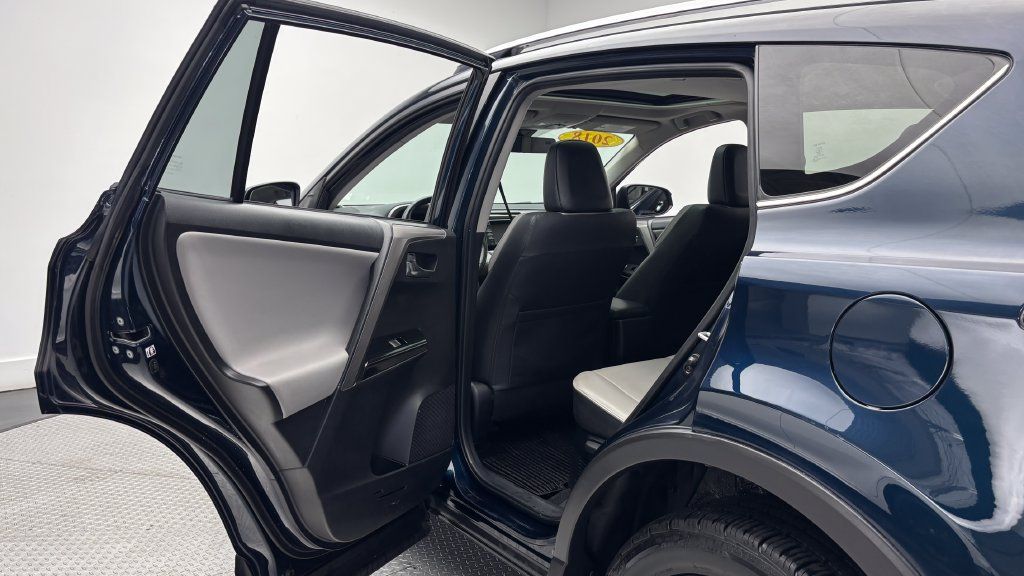 Used 2018 Toyota RAV4 Limited w/ Advanced Technology Package AWD/4WD image 21