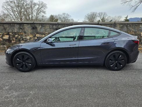 Used 2025 Tesla Model 3 Long Range image 7