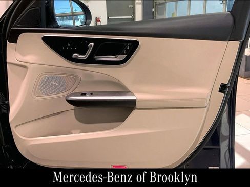 Used 2022 Mercedes-Benz C 300 4MATIC Sedan image 23