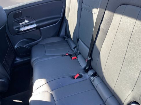 Certified 2025 Mercedes-Benz GLB 250 4MATIC image 13