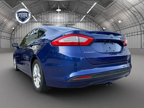 Used 2015 Ford Fusion SE image 4