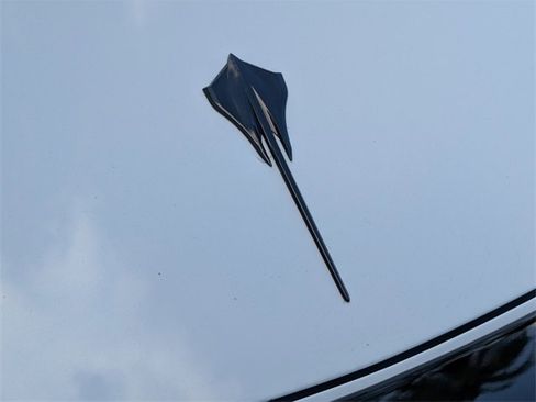 Used 2025 Chevrolet Corvette Stingray Coupe w/ 1LT image 15