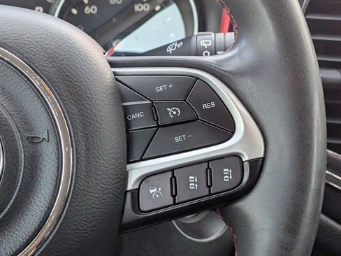 Used 2021 Jeep Compass Trailhawk AWD/4WD image 19