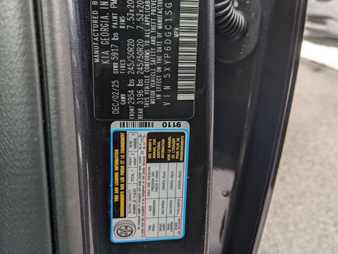 New 2025 Kia Telluride S image 23