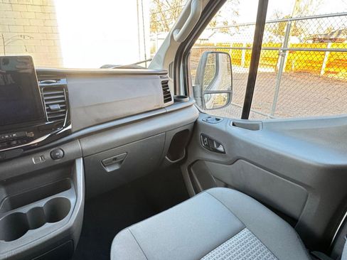 Used 2024 Ford Transit 350 XLT image 34