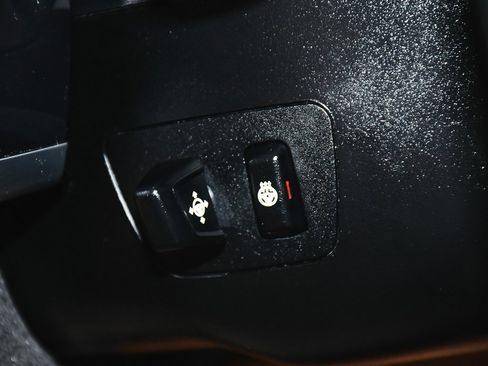 Used 2017 BMW X6 xDrive35i image 18