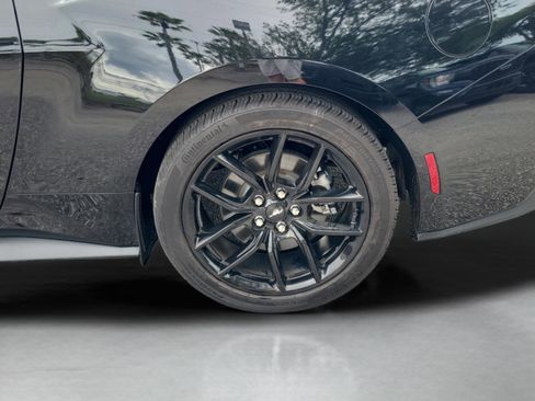 Used 2024 Ford Mustang Coupe RWD image 5