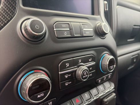 Used 2019 Chevrolet Silverado 1500 LTZ w/ LTZ Plus Package image 16