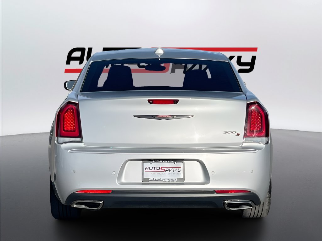 Used 2023 Chrysler 300 S RWD image 6