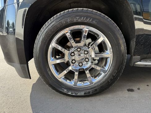 Used 2018 GMC Yukon Denali image 9