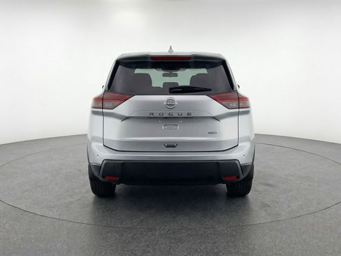 Used 2025 Nissan Rogue SV image 7