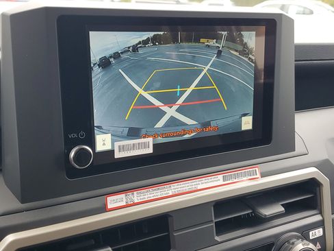 Used 2025 Toyota Tacoma SR image 27